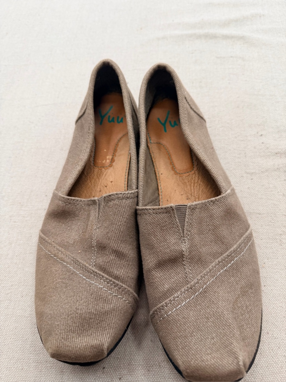 Yuu Celista Grey Twill Classic Slip On Flats - 6